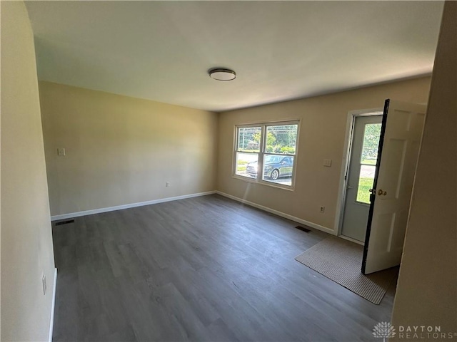 1077 Dayton Ave, Xenia, OH 45385 - photo 3