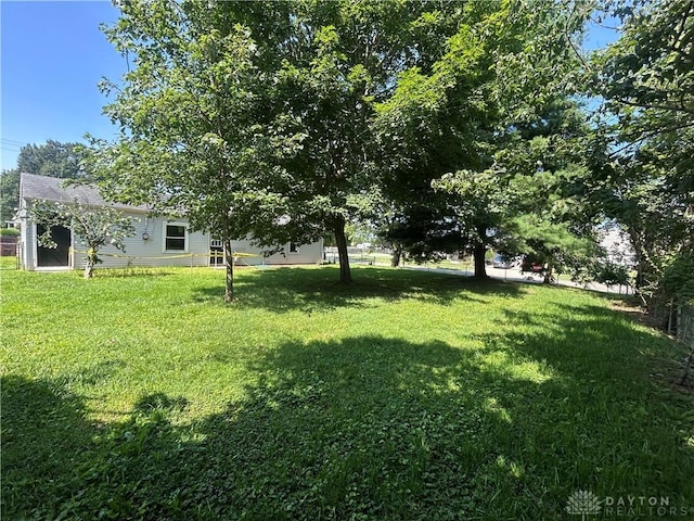 1077 Dayton Ave, Xenia, OH 45385 - photo 16