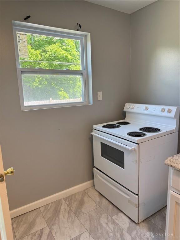 830 S Euclid Ave, Dayton, OH 45417 - photo 10