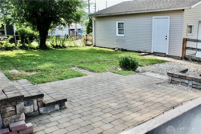 211 E Plum St, Tipp City, OH 45371 - photo 2