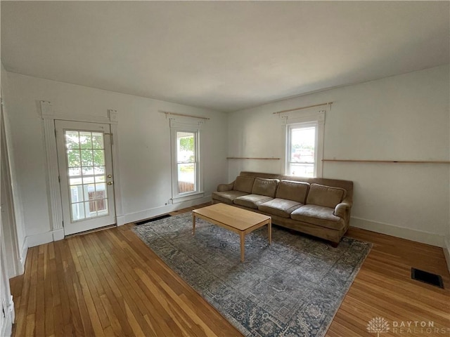 425 S Commerce St, Lewisburg, OH 45338 - photo 3
