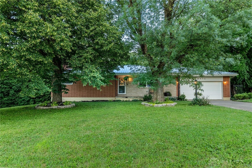 2876 College Hill Ct, Dayton, OH 45431 - photo 1