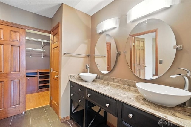 2329 Donamere Cir, Dayton, OH 45459 - photo 32
