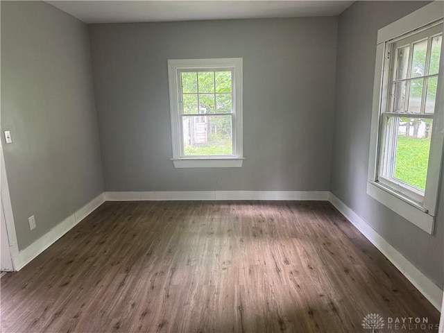555 Cedarhurst Ave, Dayton, OH 45402 - photo 4