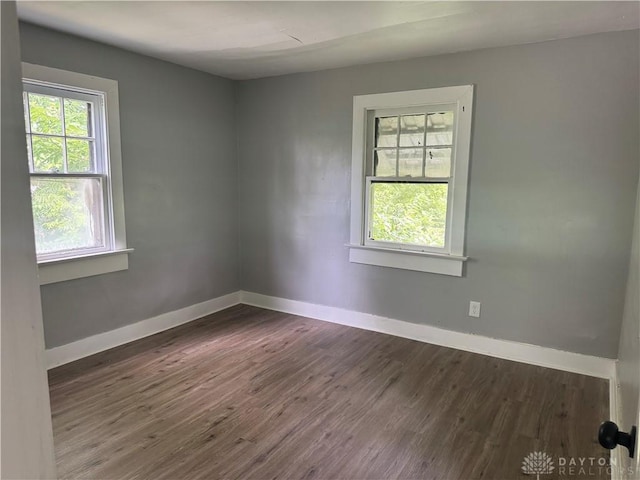 555 Cedarhurst Ave, Dayton, OH 45402 - photo 11