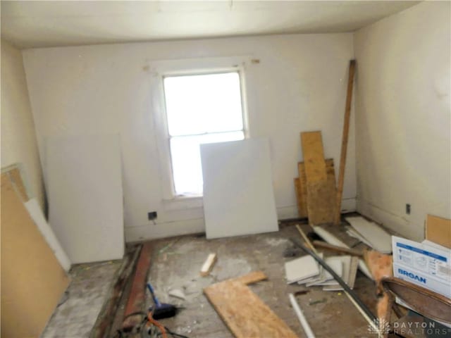 527 E Church St, Xenia, OH 45385 - photo 4