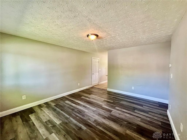 747 Loop St, Miamisburg, OH 45342 - photo 2