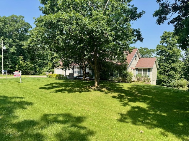 20858 Oak View Trl, Kirksville, MO 63501 - view of green lawn