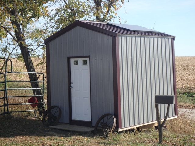 view of outbuilding