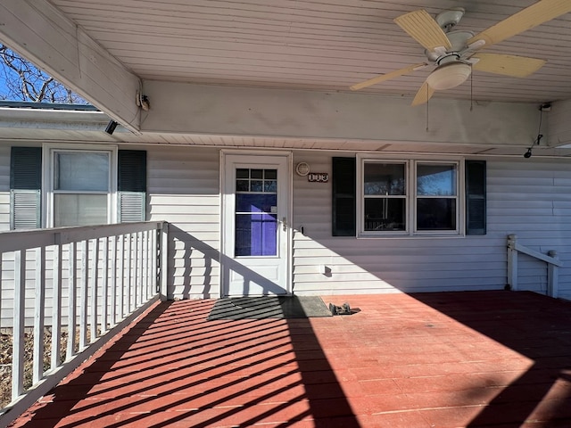 113 N Cottage Grove Ave, Kirksville, MO 63501 - wooden terrace with a ceiling fan