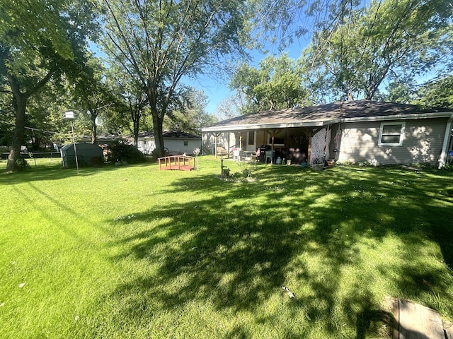 1713 Fairchild St, Chillicothe, MO 64601 - view of green lawn