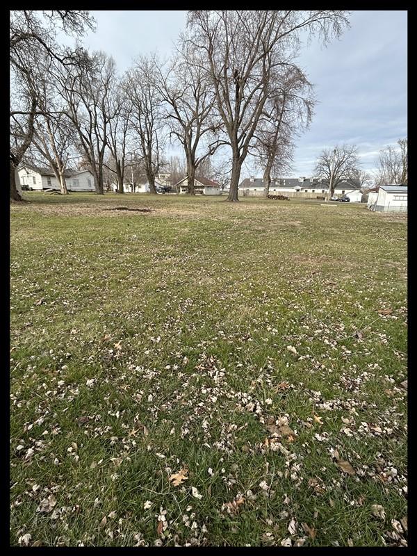 000 W Hinton Ave, Moberly MO, 65270 land for sale