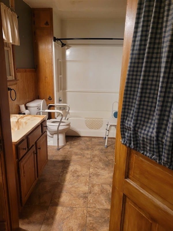 220 S Linn St, Bevier, MO 63532 - photo 15