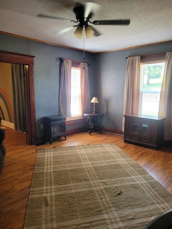 220 S Linn St, Bevier, MO 63532 - photo 3