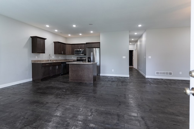 201 SW Cir, Centralia, MO 65240 - photo 4