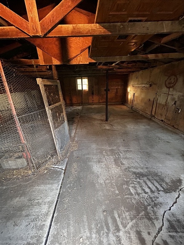 1617 N Church St, Marceline, MO 64658 - view of miscellaneous room