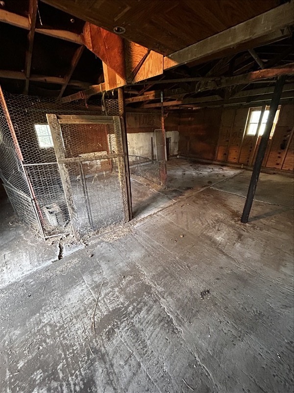 1617 N Church St, Marceline, MO 64658 - view of miscellaneous room