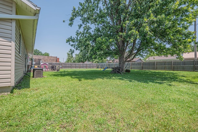 624 Mckinley, Moberly, MO 65270 - view of yard