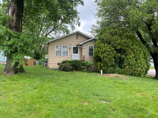 1216 Alexander, Chillicothe, MO 64601 - view of front facade featuring central AC