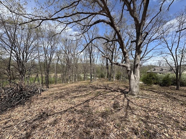 1805 Robinhood Ln 1803, Macon, MO 63552