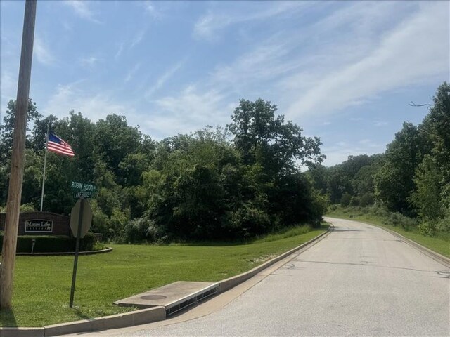 1805 Robinhood Ln 1803, Macon, MO 63552 - photo 4