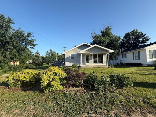 1214 E Washington, Kirksville, MO 63501 - view of front of property featuring a front yard