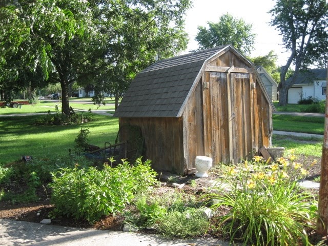 1402 Maple, Chillicothe, MO 64601 - photo 6