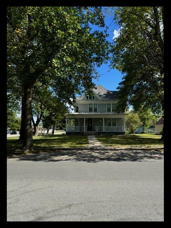 view of front of home with a porch