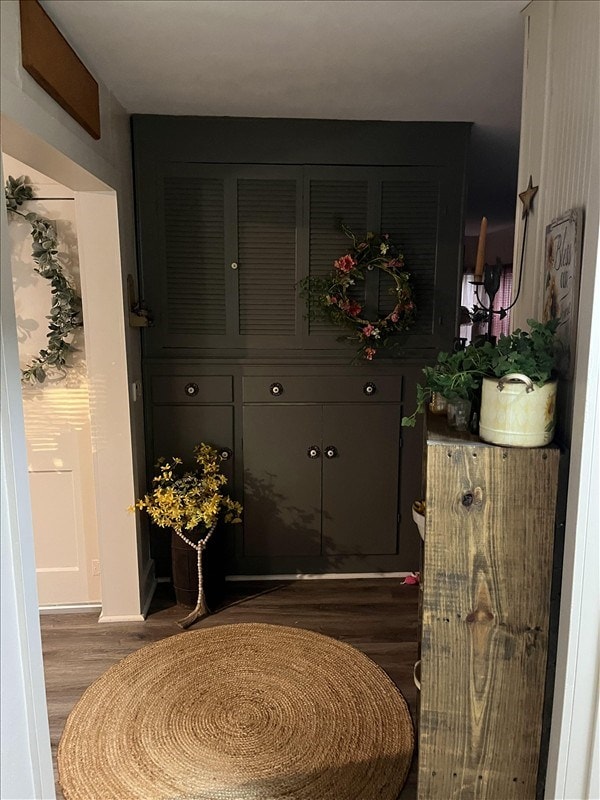 201 N Wentz, Macon, MO 63552 - doorway to property