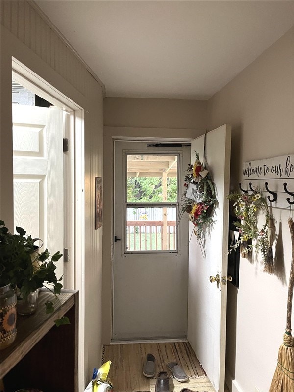 201 N Wentz, Macon, MO 63552 - doorway with wood finished floors