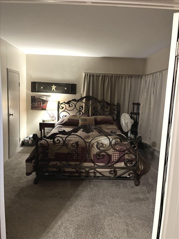 201 N Wentz, Macon, MO 63552 - bedroom with carpet