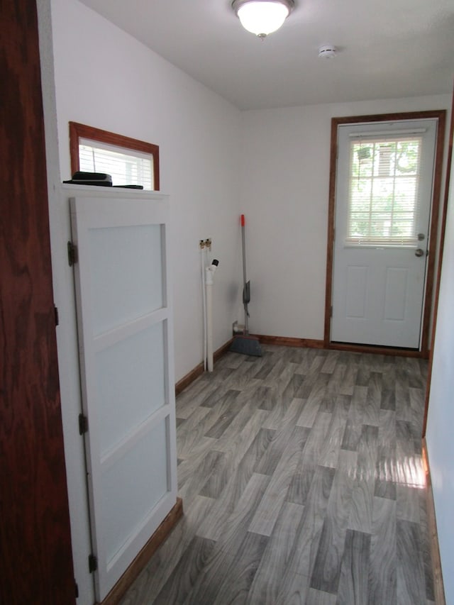 403 E Cottonwood, Kirksville, MO 63501 - entryway with light wood-style flooring and baseboards