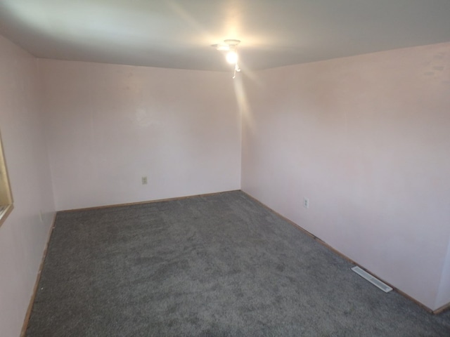 302 N King St, Brashear, MO 63533 - empty room with carpet floors and visible vents
