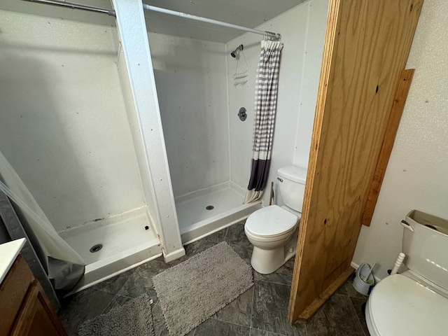 2116 S Franklin St, Kirksville, MO 63501 - full bath featuring a shower stall and vanity