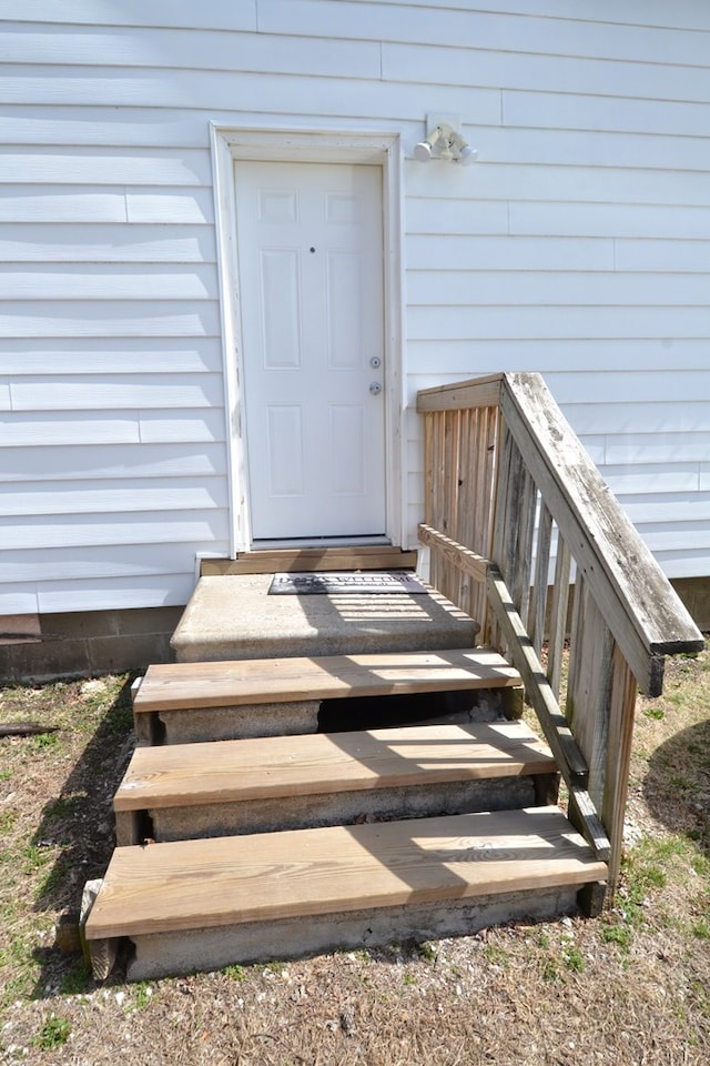 view of exterior entry