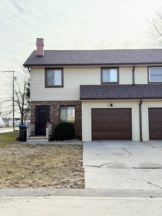 view of front facade with a garage