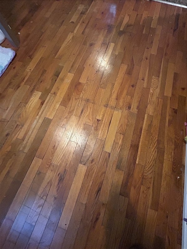 116 Adams St, Centralia, MO 65240 - detailed view of wood finished floors