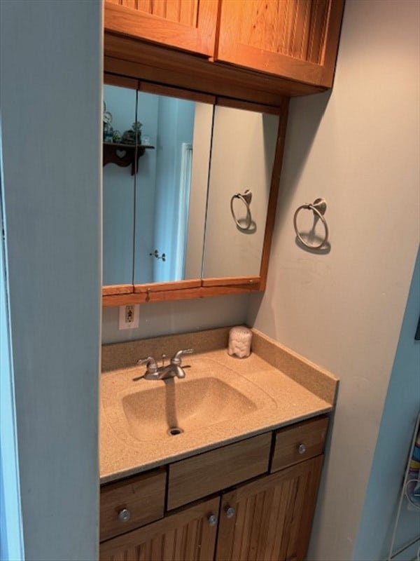 24240 State Highway T, Excello, MO 65247 - bathroom with vanity