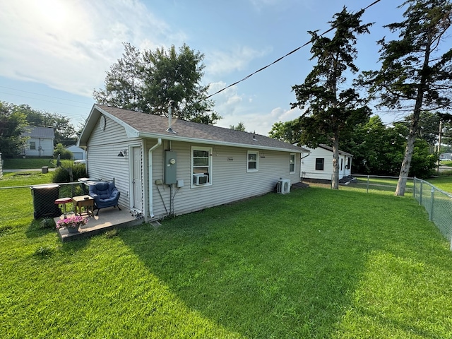 1301 S Ann St, Kirksville, MO 63501 - rear view of property with a fenced backyard and a patio