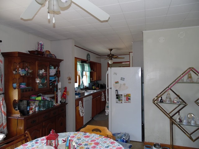 444 Hyatt St, Brookfield, MO 64628 - photo 5