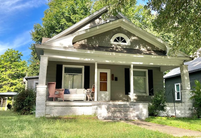 view of front of home featuring a porch