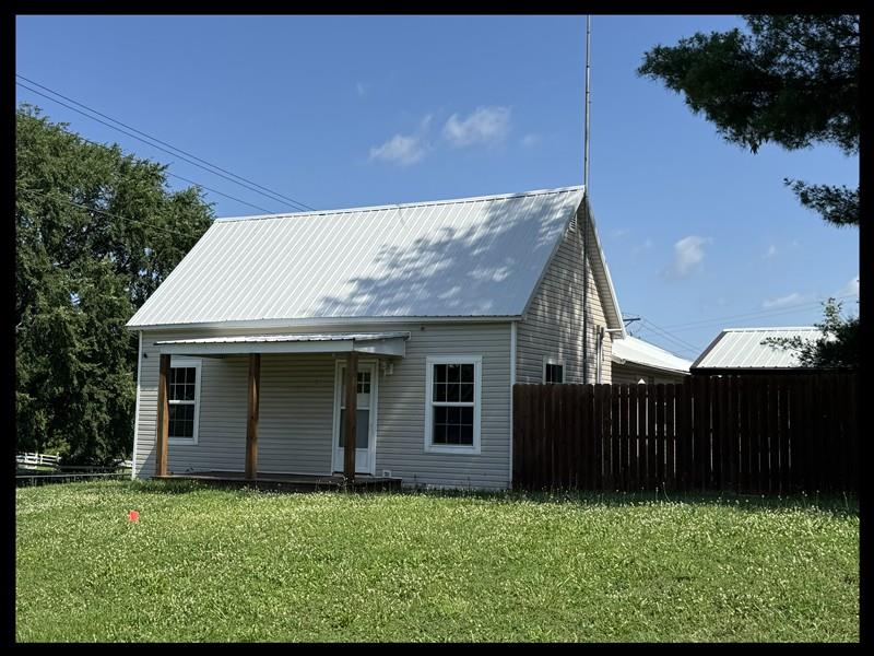 315 W Marion St, Atlanta, MO 63530 - photo 1
