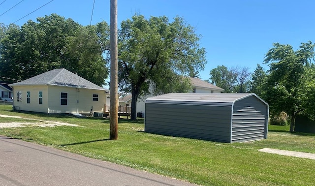 320 Williams, Chillicothe, MO 64601 - view of green lawn featuring an outdoor structure