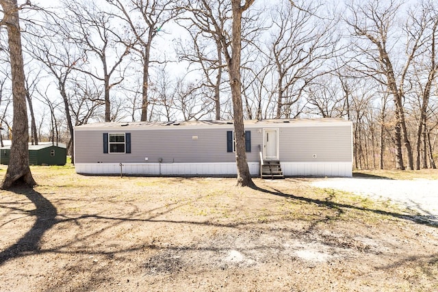 1018 Logue Ln, Keytesville, MO 65261 - manufactured / mobile home with entry steps