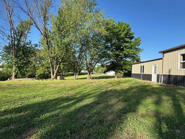 49615 Peach Rd, Milan, MO 63556 - view of green lawn