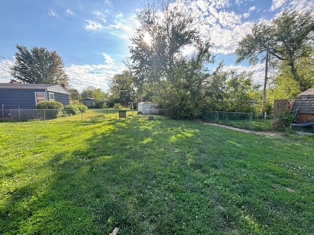 1715 E Mcpherson St, Kirksville, MO 63501 - unfinished below grade area featuring independent washer and dryer and stairway