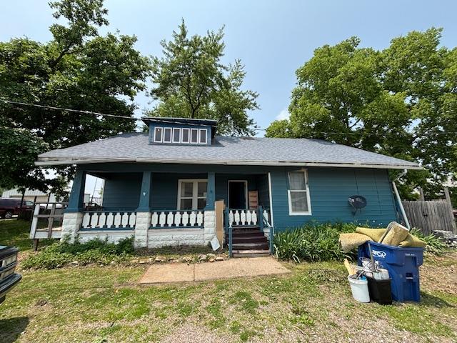 605 High St, Linneus, MO 64653 - view of front of property with a porch