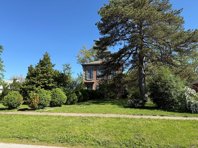 101 E Burton St, Kirksville, MO 63501 - view of grassy yard