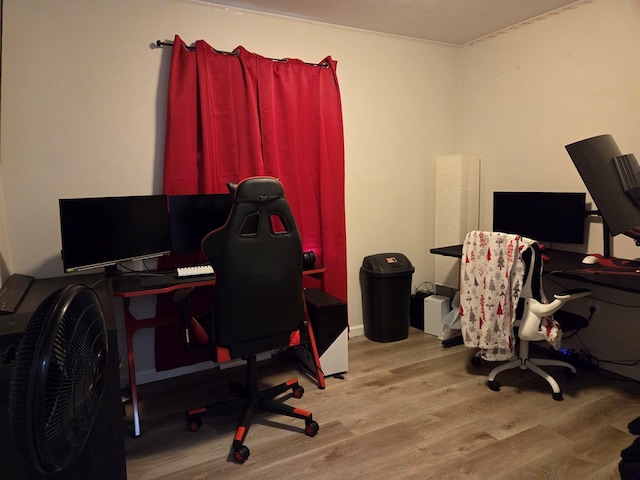 1701 Boyd, Chillicothe, MO 64601 - home office featuring wood finished floors