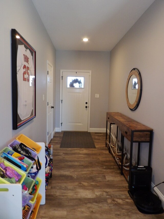 1109 Steer Creek Way, Kirksville, MO 63501 - entryway with baseboards, wood finished floors, and recessed lighting